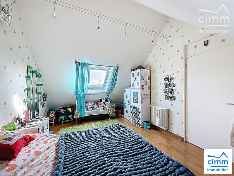 Maison - 190 m² - 8 pièces