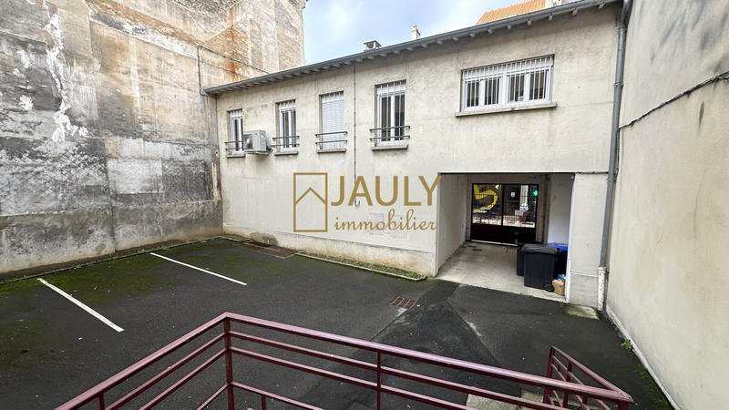 Local commercial - 373 m²