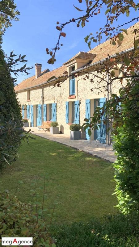 Maison - 328 m² - 9 pièces