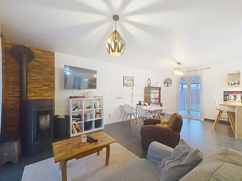 Maison - 128 m² - 7 pièces