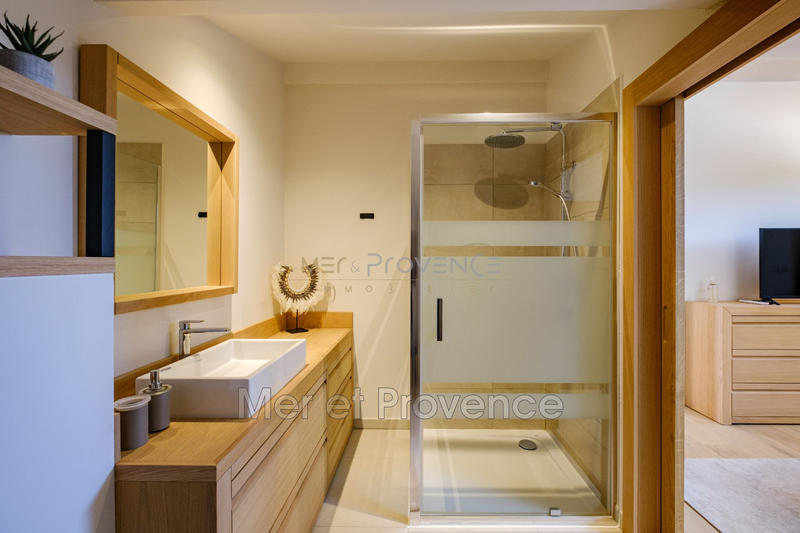 Appartement - 90 m² - 3 pièces