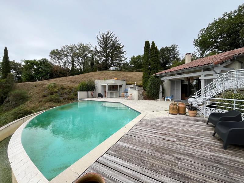 Maison d'architecte - 198 m² - 5 pièces