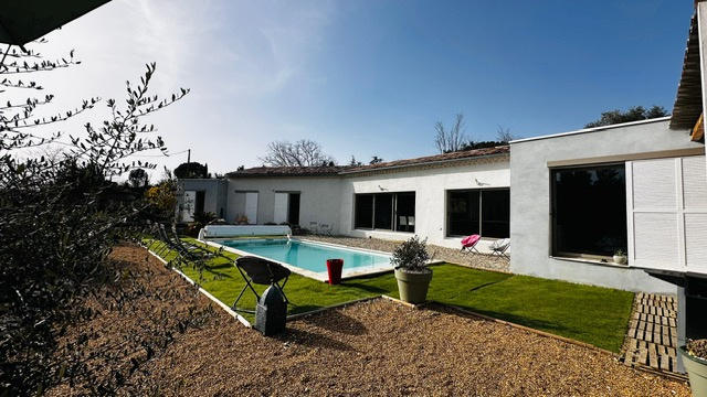 Villa - 157 m² - 8 pièces