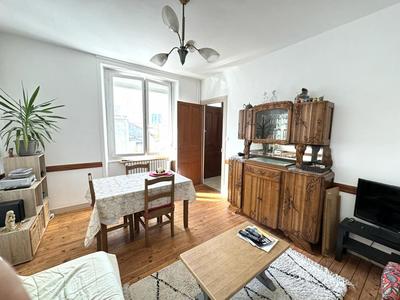 Maison - 104 m² - 6 pièces