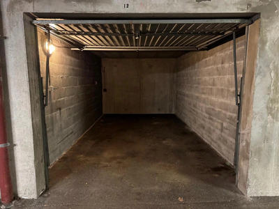 Parking / Garage - 15 m²