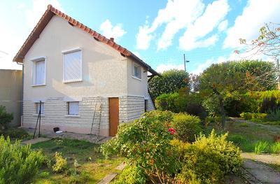 Maison - 88 m² - 4 pièces