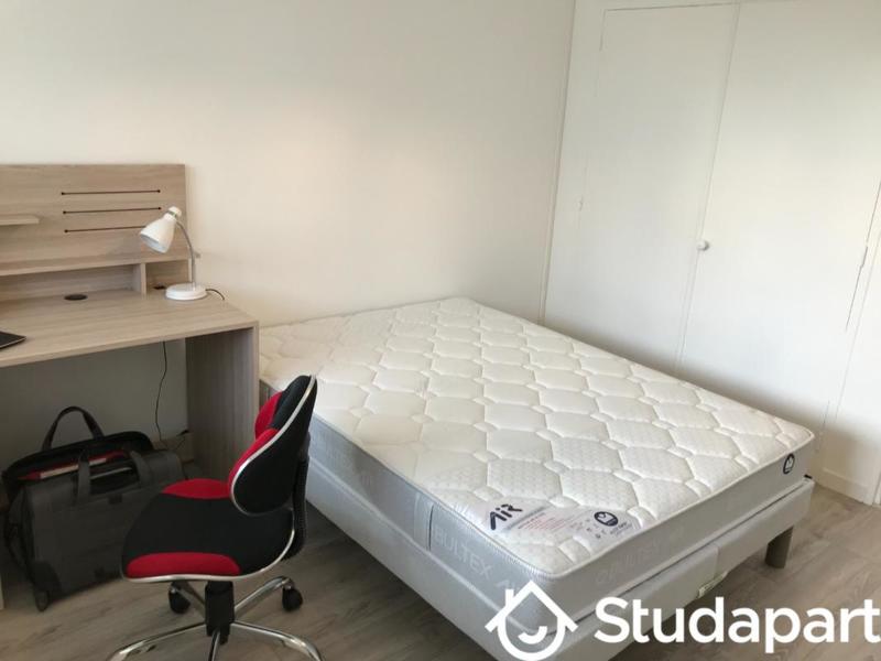 Chambre - 10 m² - 1 pièce