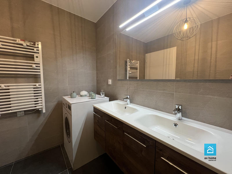 Appartement - 84 m² - 4 pièces