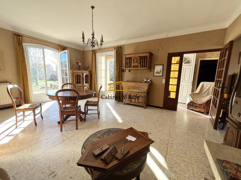 Maison - 98 m² - 5 pièces