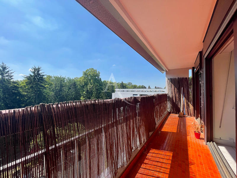 Appartement - 75 m² - 4 pièces