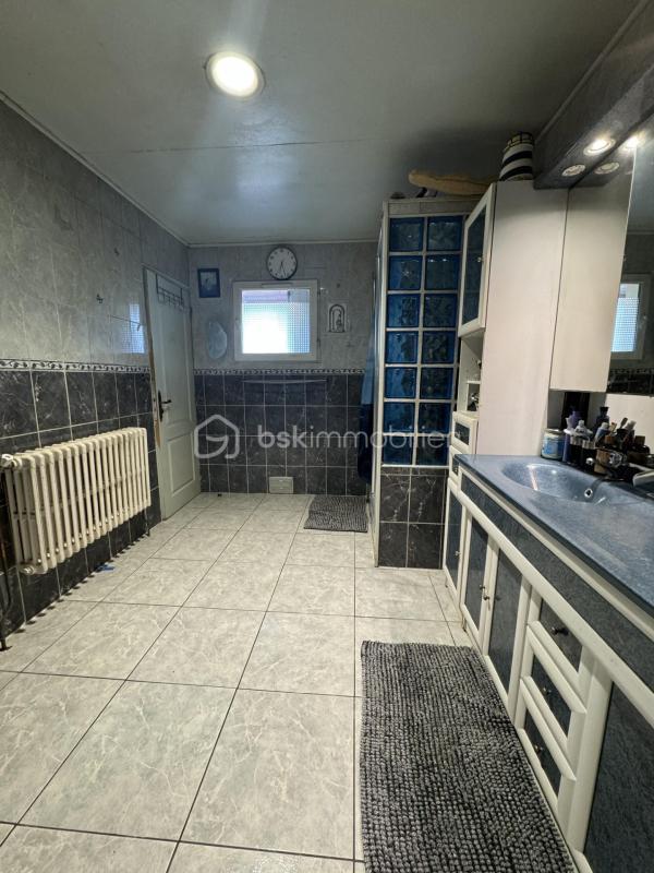 Demeure - 127 m² - 5 pièces