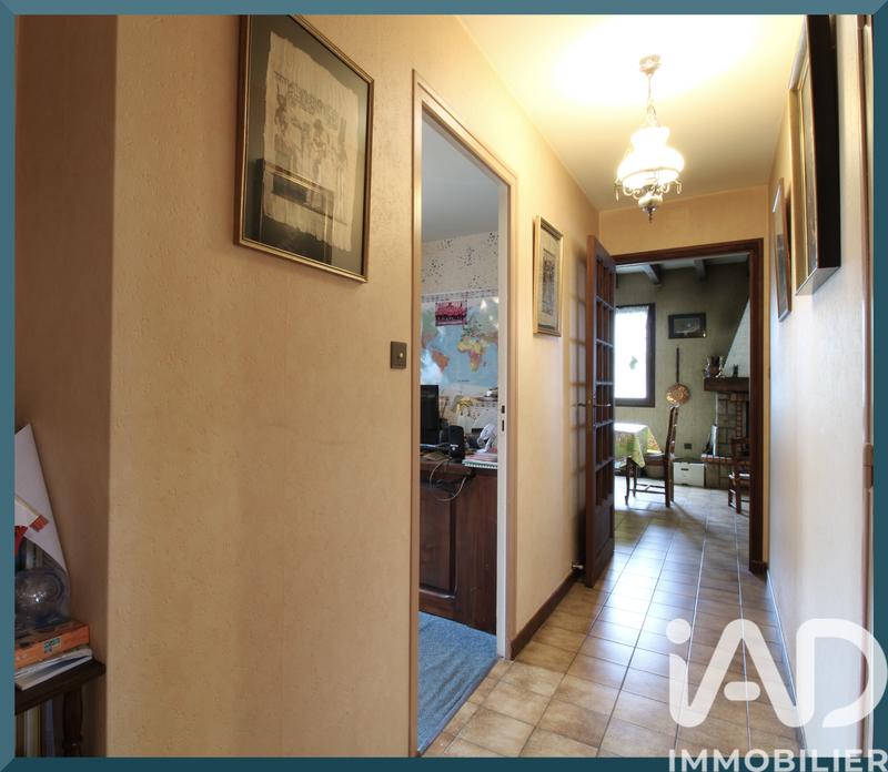 Maison - 180 m² - 8 pièces