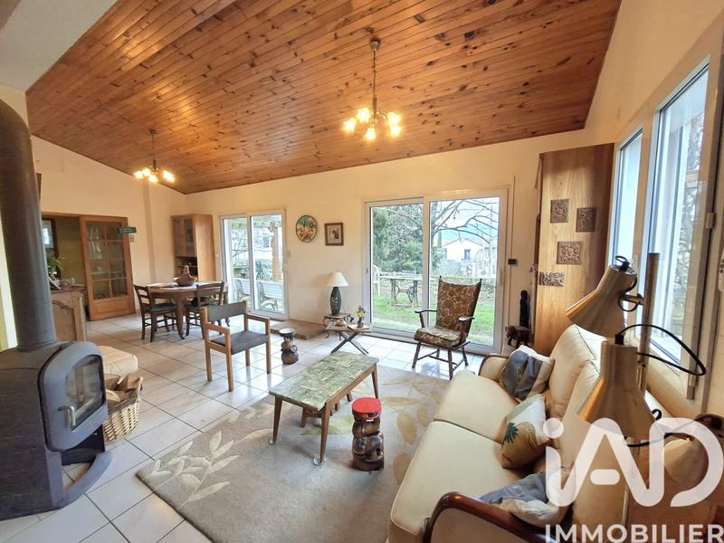 Maison - 179 m² - 8 pièces