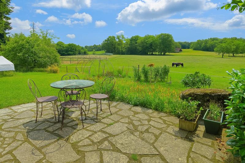 Maison - 220 m² - 9 pièces