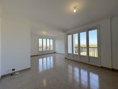 Appartement - 82 m² - 4 pièces