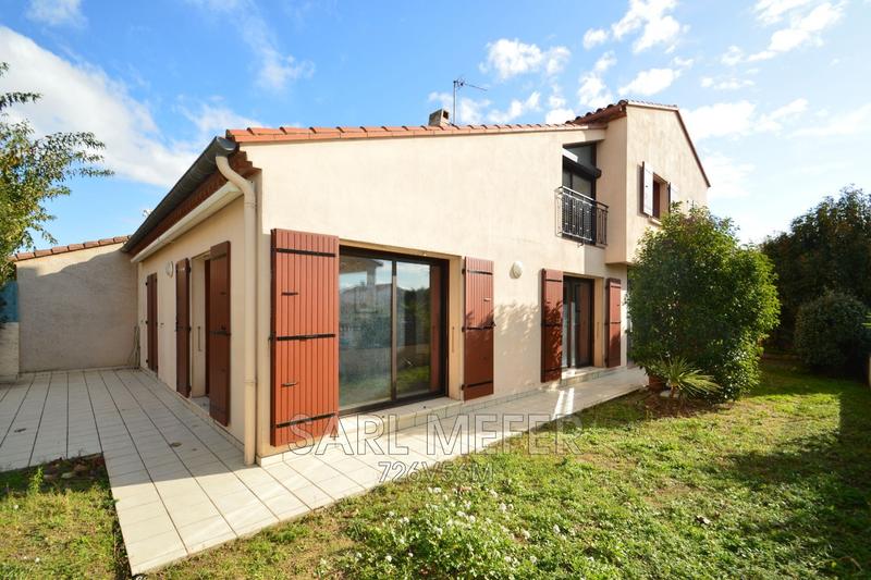 Maison - 195 m² - 7 pièces