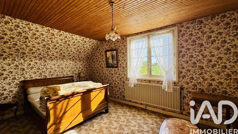 Maison - 230 m² - 8 pièces