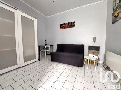 Studio - 15 m² - 1 pièce