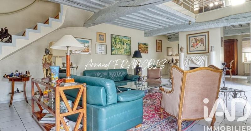 Maison - 376 m² - 9 pièces