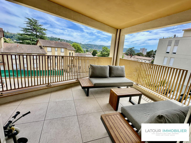 Appartement - 84 m² - 4 pièces