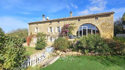 Maison - 189 m² - 6 pièces