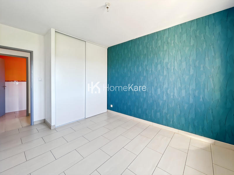 Maison - 230 m² - 7 pièces