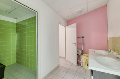 Local commercial - 460 m² - 2 pièces