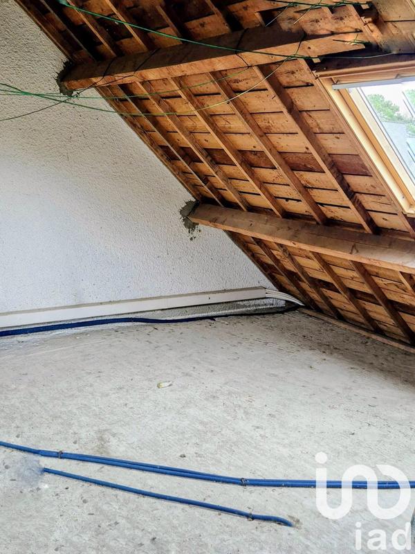 Maison - 94 m² - 5 pièces