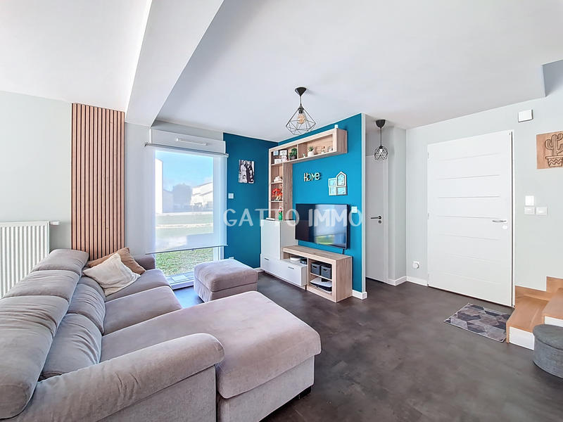 Maison - 102 m² - 5 pièces