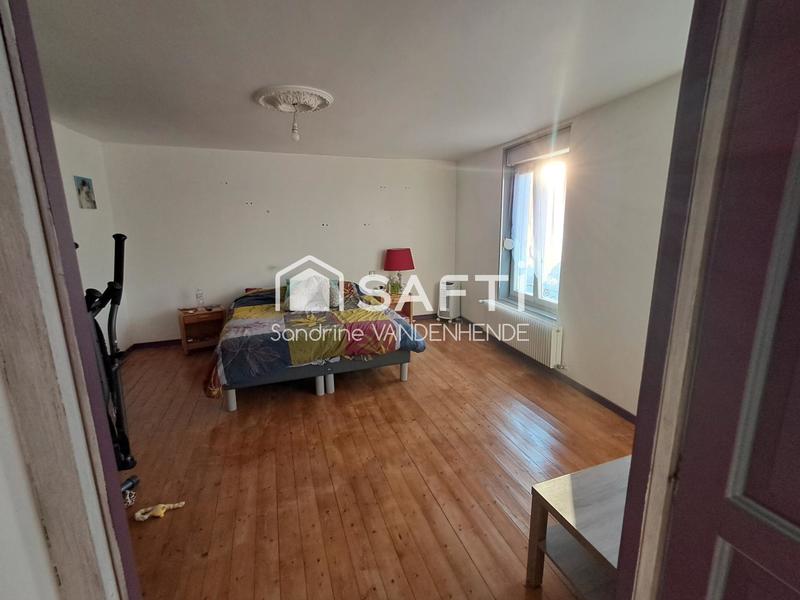 Maison - 200 m² - 6 pièces