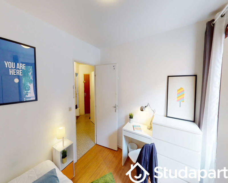 Chambre - 60 m² - 1 pièce