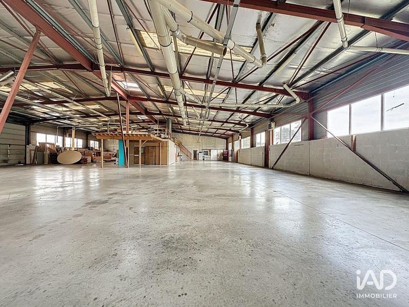 Local commercial - 1 995 m²