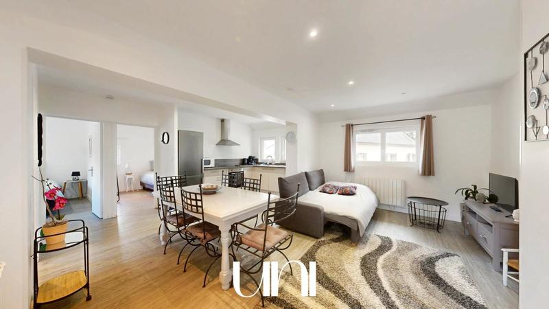 Maison - 650 m² - 22 pièces