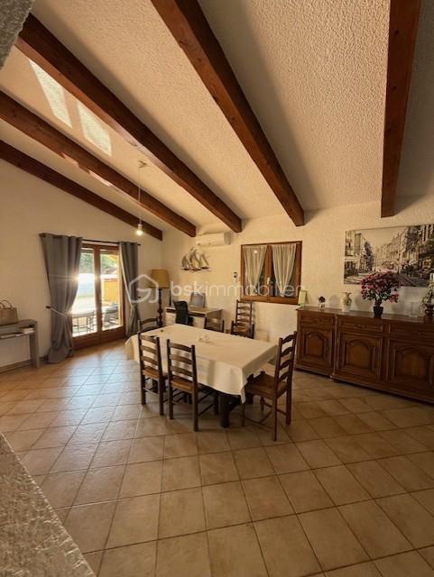 Villa - 137 m² - 5 pièces