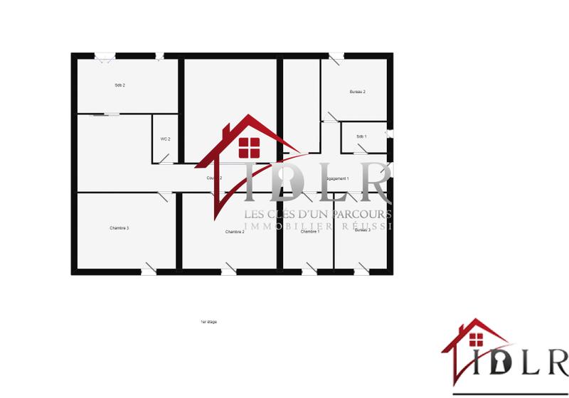 Maison - 270 m² - 9 pièces