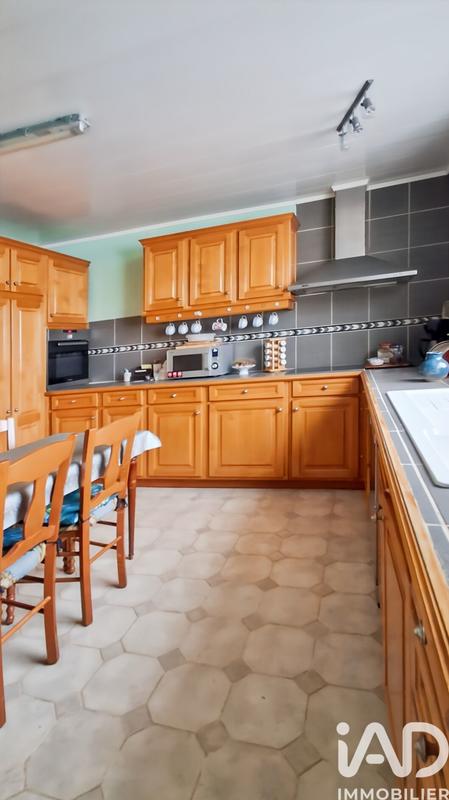 Maison - 183 m² - 7 pièces