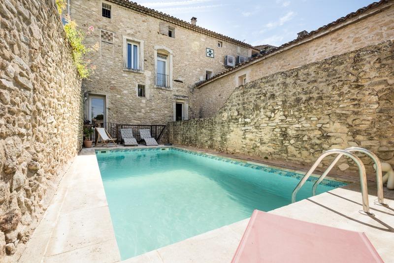 Maison - 455 m² - 12 pièces