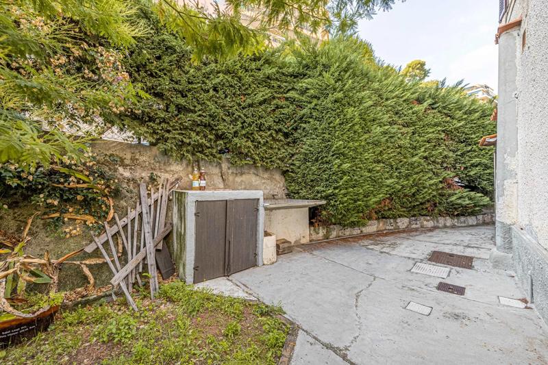 Villa - 80 m² - 6 pièces