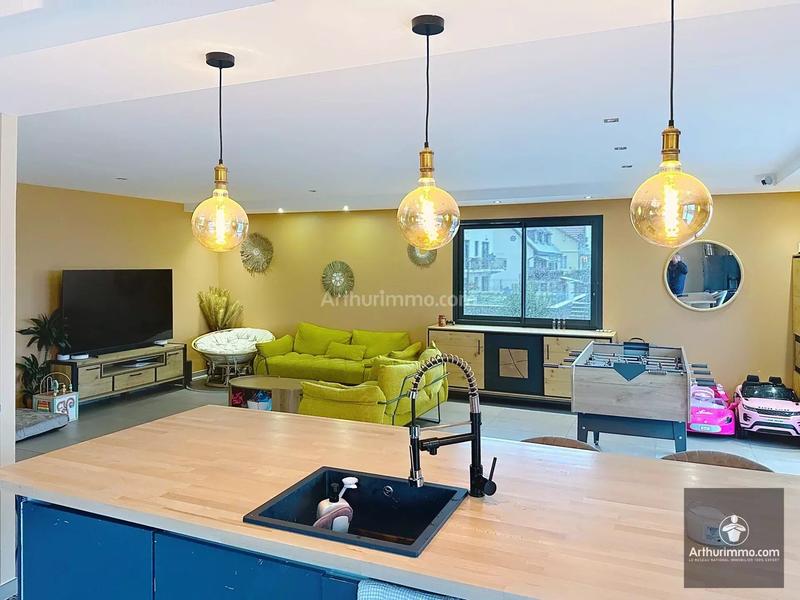 Maison - 185 m² - 7 pièces