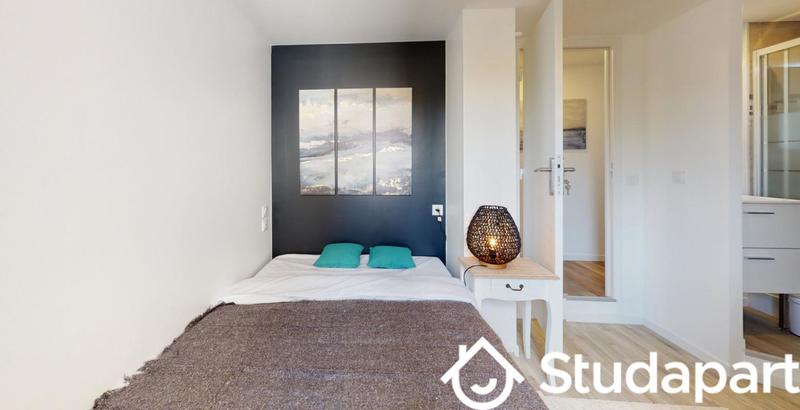 Chambre - 11 m² - 1 pièce