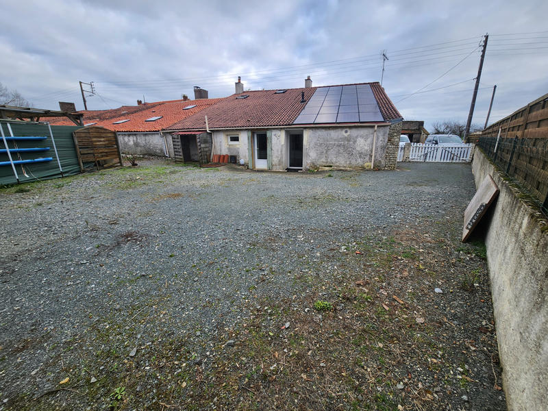 Maison - 151 m² - 7 pièces