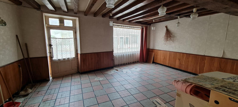 Maison - 94 m² - 9 pièces