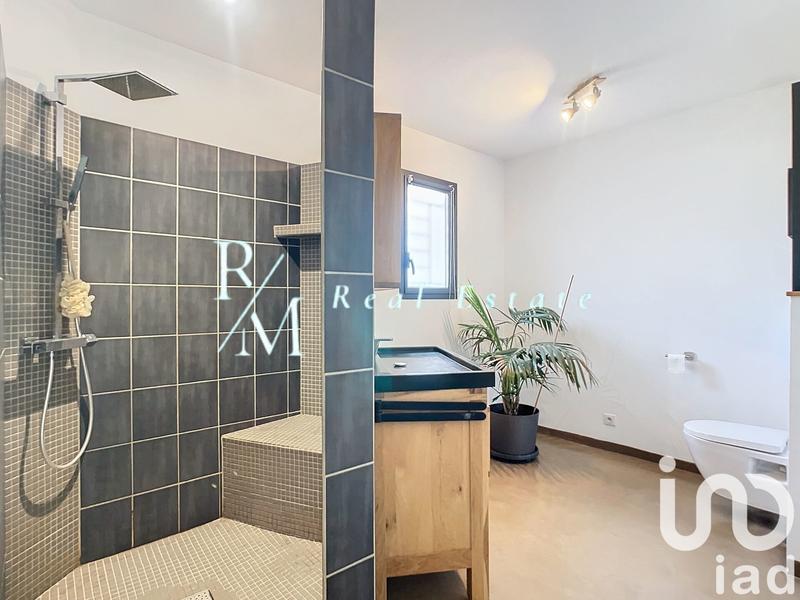 Maison - 265 m² - 10 pièces