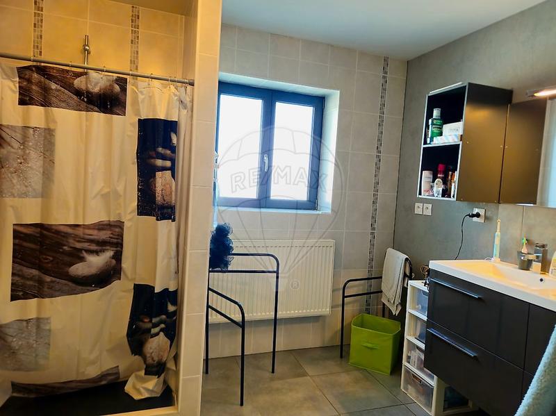 Maison - 208 m² - 7 pièces