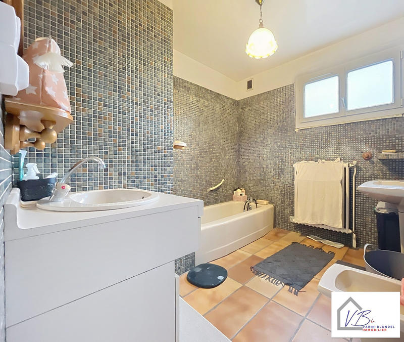 Maison - 168 m² - 5 pièces