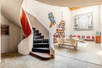 Maison - 262 m² - 8 pièces