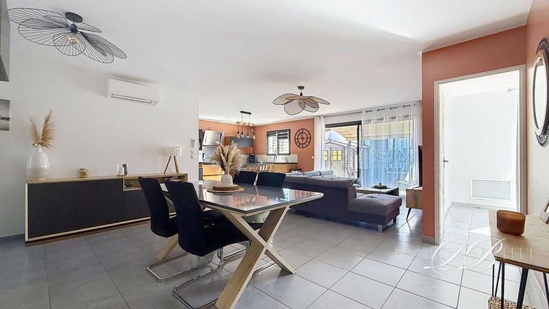 Maison - 90 m² - 4 pièces