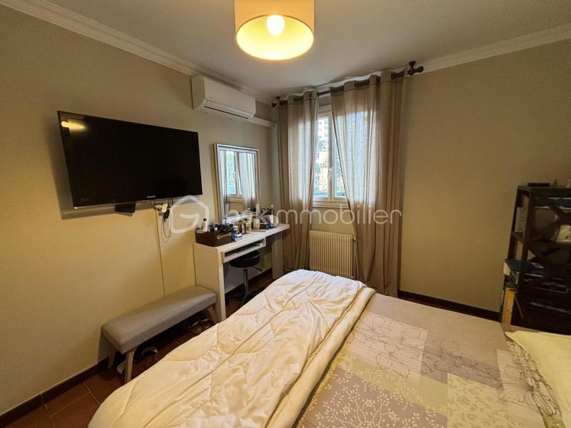 Appartement - 90 m² - 3 pièces