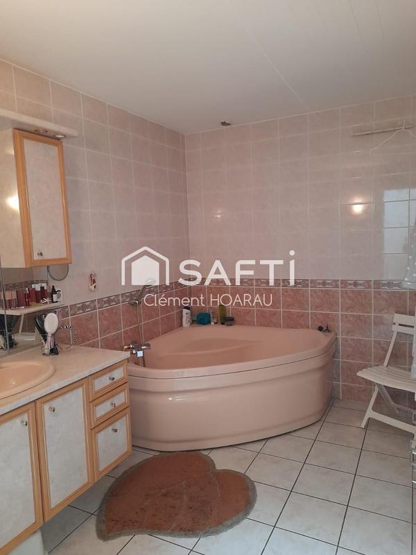 Maison - 163 m² - 5 pièces