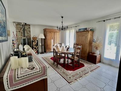 Maison - 135 m² - 6 pièces